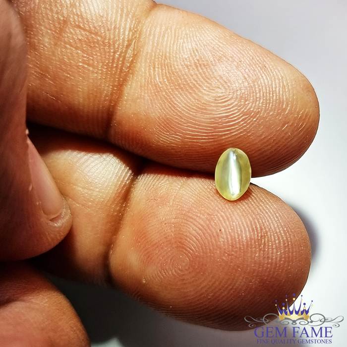 Chrysoberyl Cat s Eye Gemstone 0.67ct India