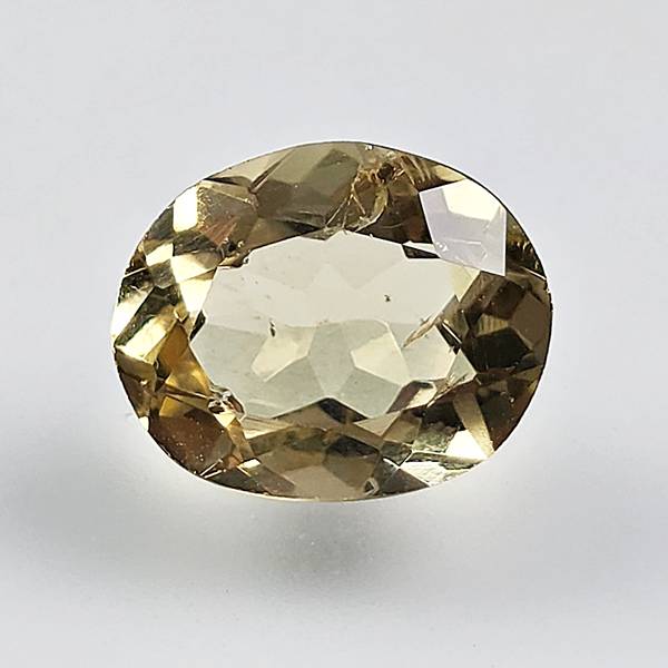 Golden Beryl (Heliodor) Gemstone