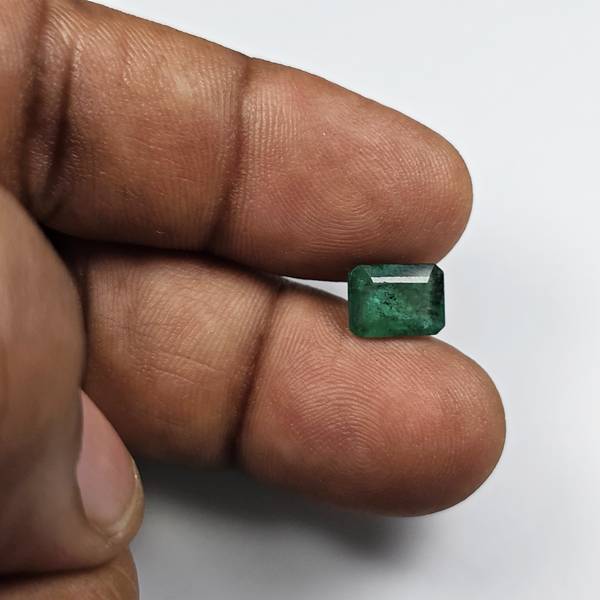 Emerald (Panna) Gemstone