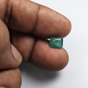 Emerald (Panna) Gemstone